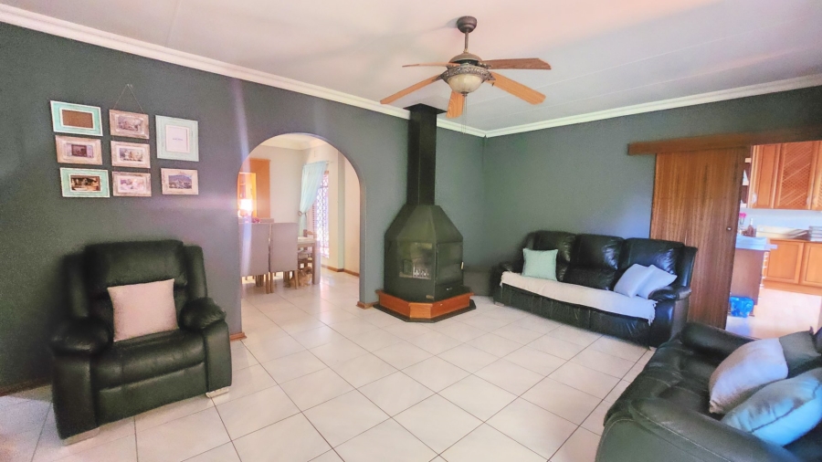 3 Bedroom Property for Sale in Wilkoppies North West